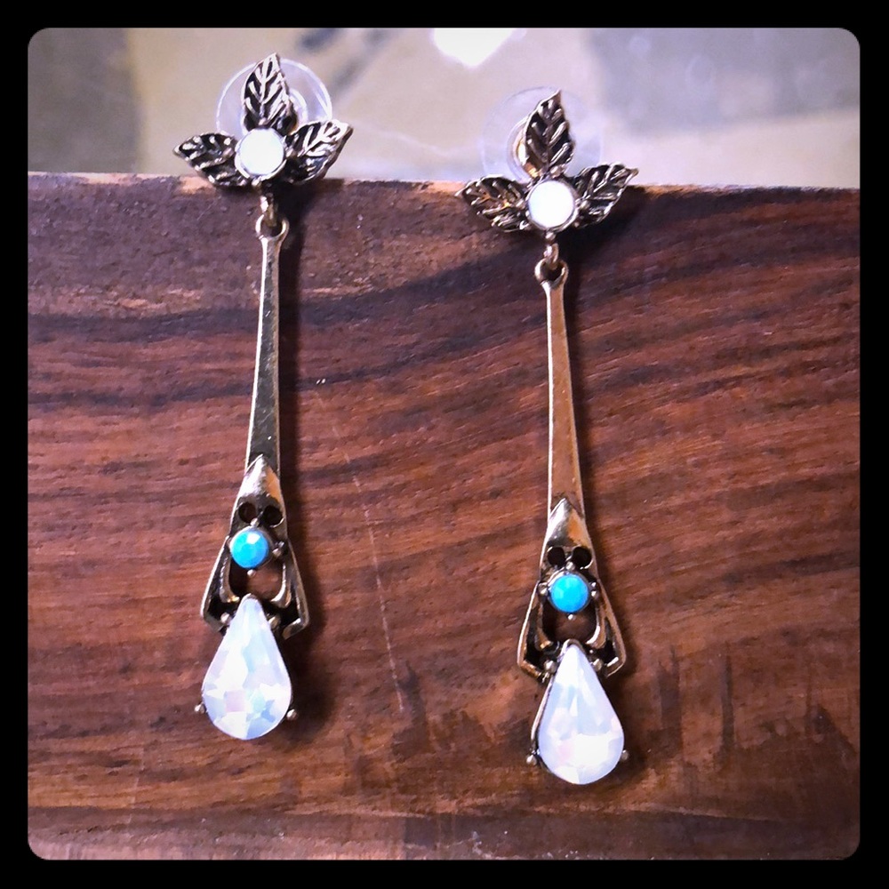 Long teardrop earrings